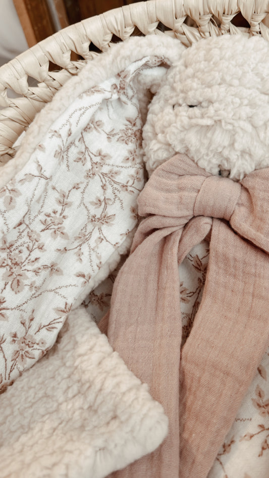 Doudou lapin lange en Sherpa ivoire - BRANCHAGES ROSES et rose ancien