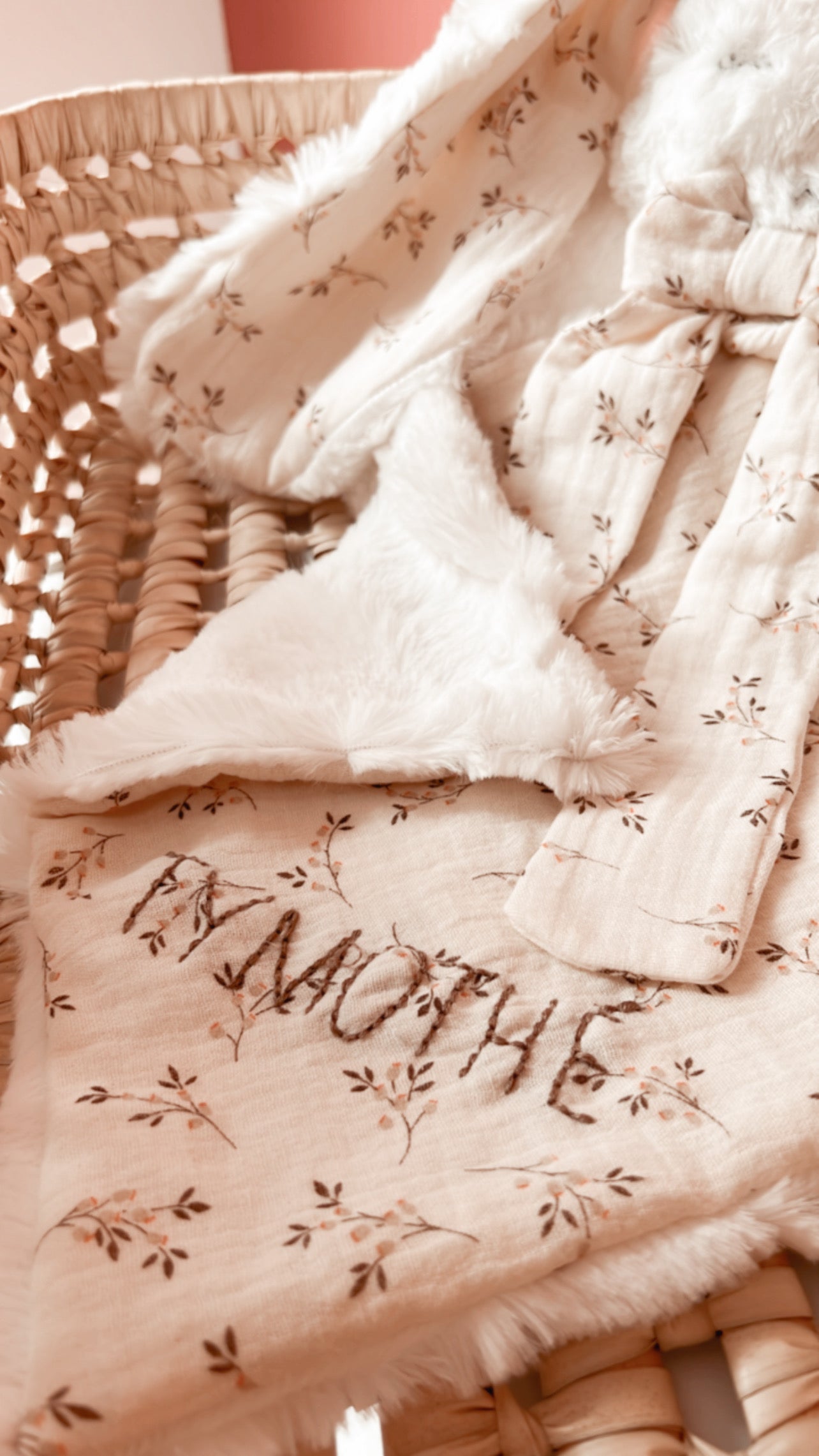 Doudou lange Fourrure blanche - Simone 25cm. L atelier Oz et fee