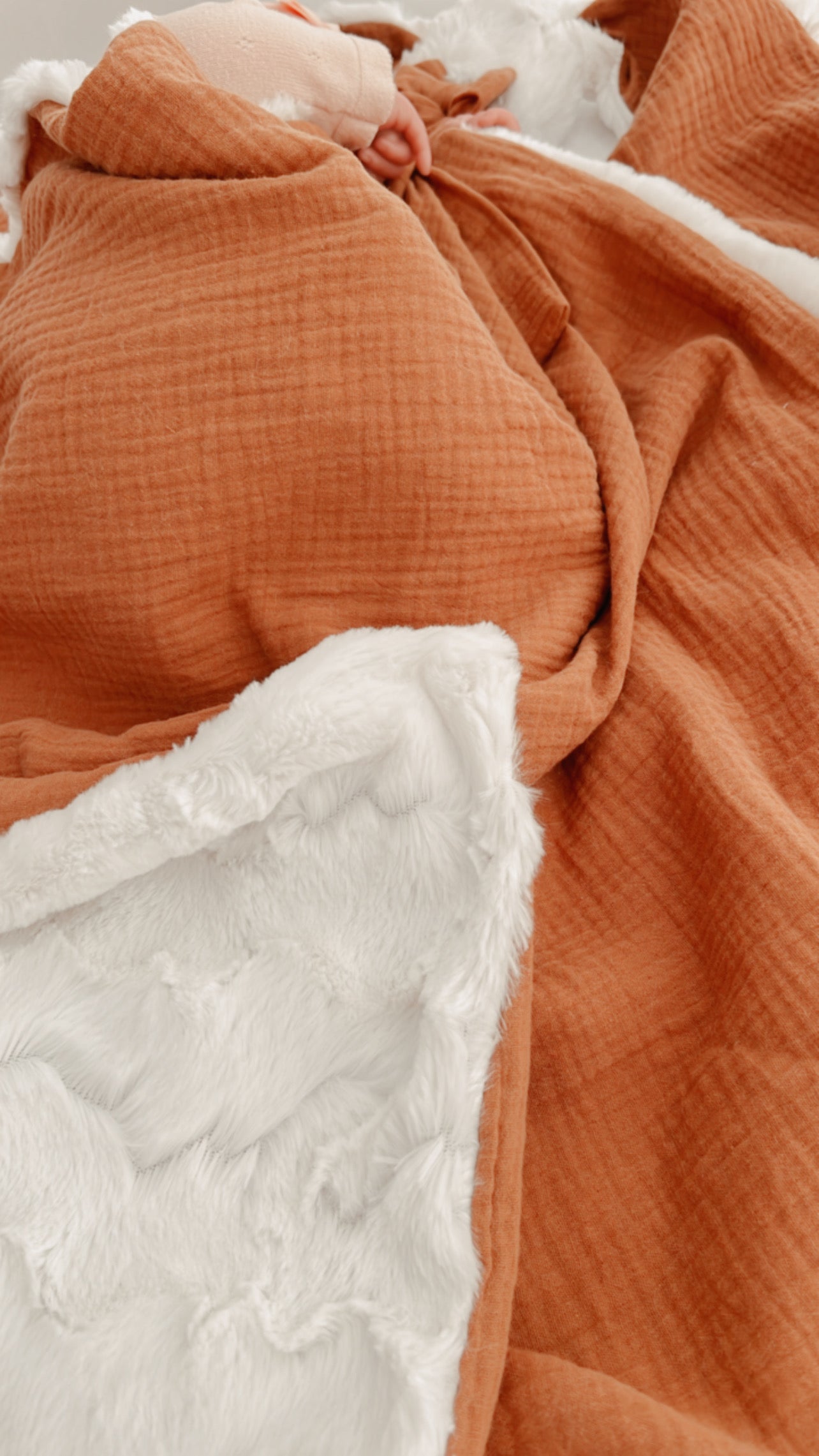 Doudou lange / doudou couverture Fourrure vagues - Caramel L atelier Oz et fee