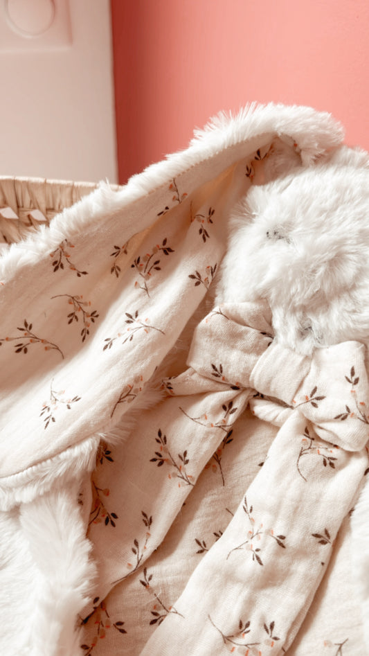 Doudou lange Fourrure blanche - Simone 25cm. L atelier Oz et fee