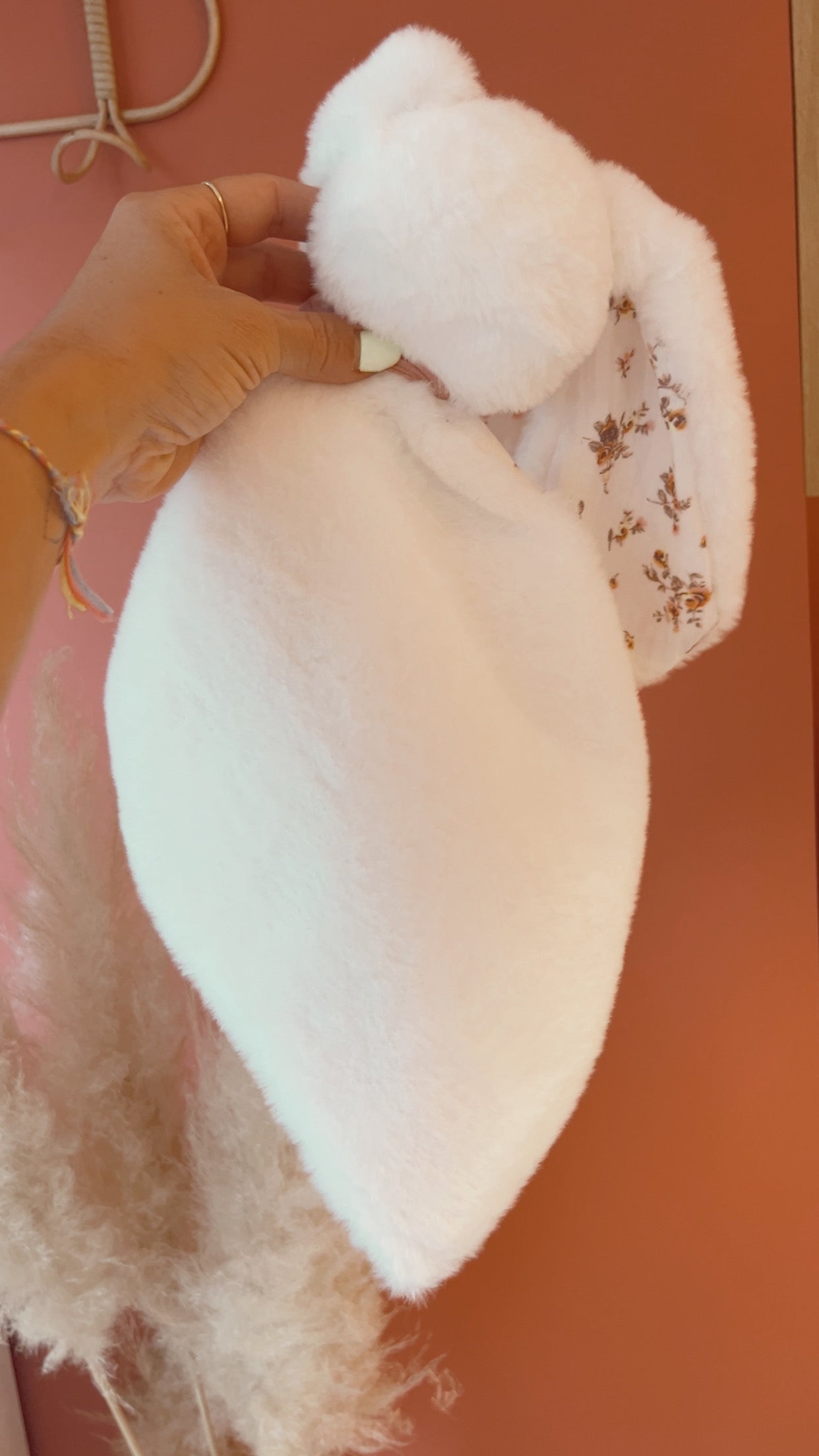 Doudou lapin lange 25cm, fourrures aux choix et gaze de coton Nina