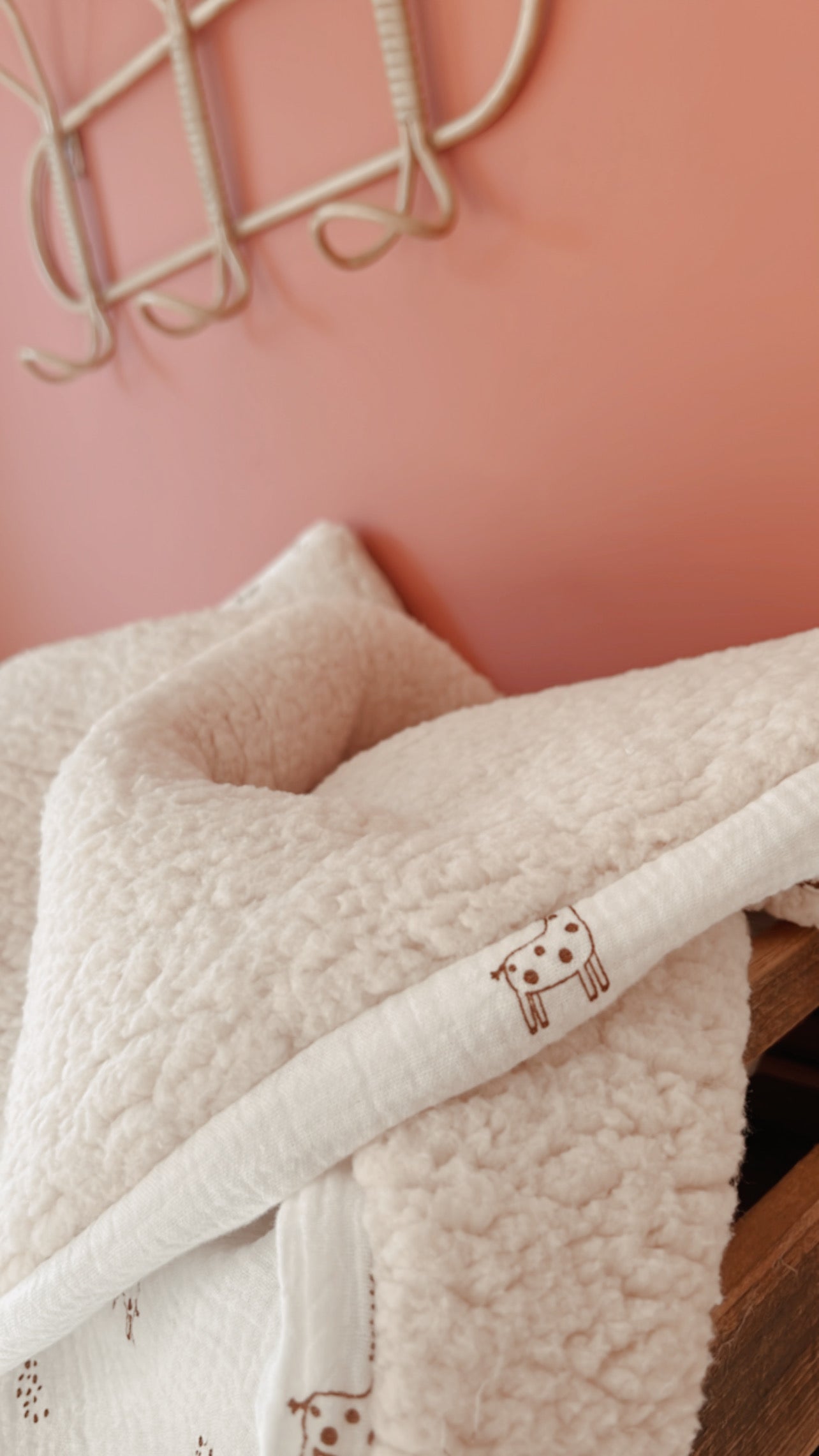 Sherpa ivoire et gaze de coton Girafons - L atelier Oz et fee