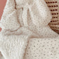 Doudou lapin / doudou couverture fourrure - Fleurs bleues L atelier Oz et fee