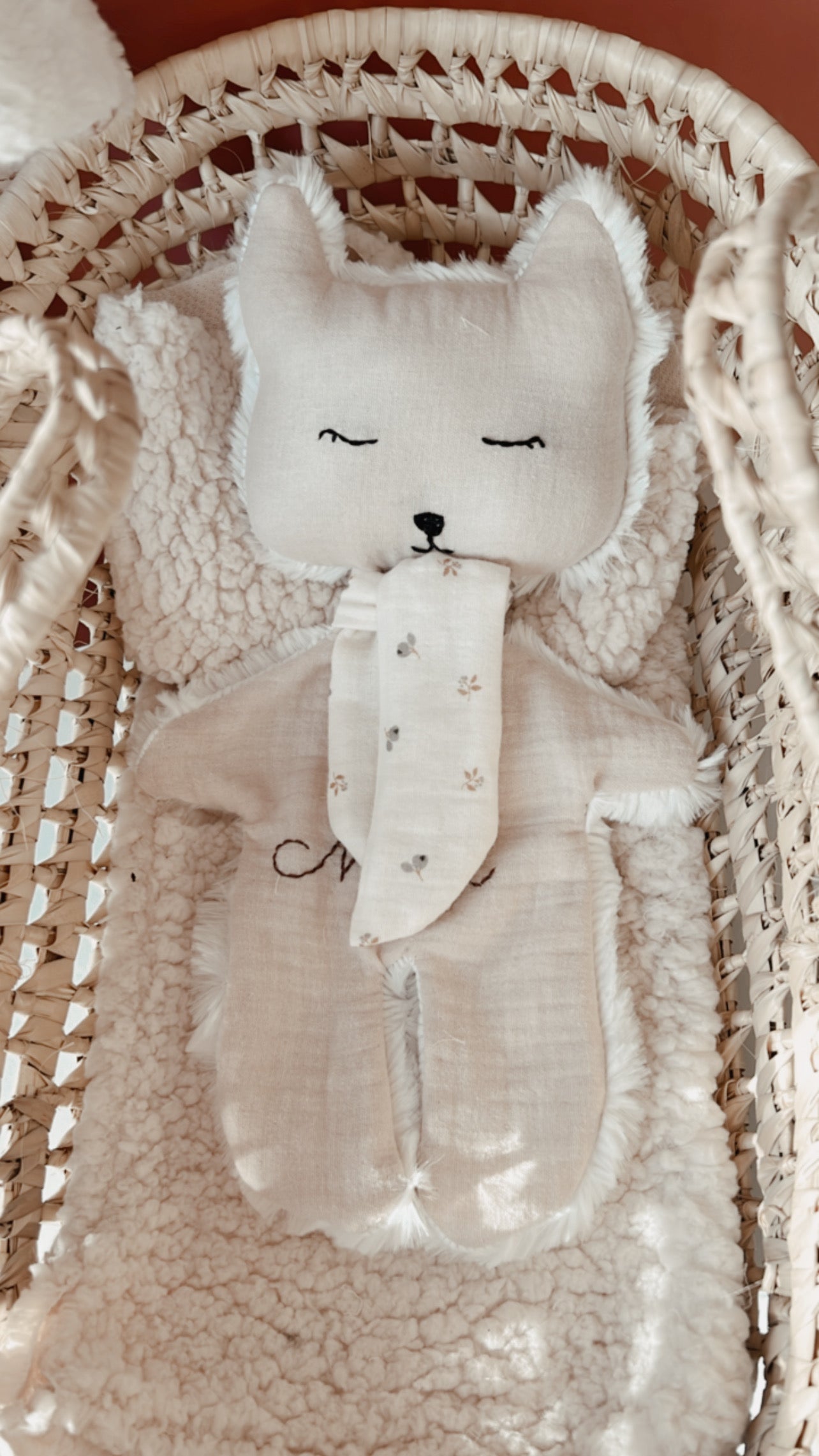 Doudou plat renard en fausse fourrure écru et gaze de coton uni certifié Oeko-tex