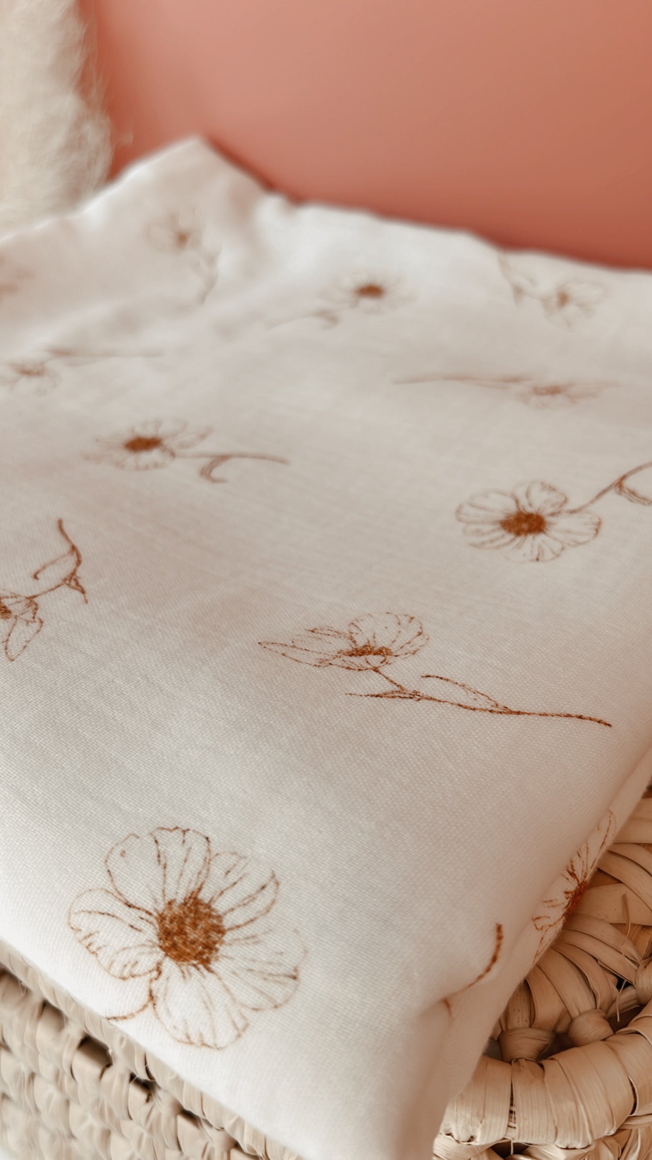 Maxi lange / ma couverture légère 100% en double gaze de coton BIO Marguerite et doublure blanc cassé. L atelier Oz et fee