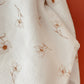 Maxi lange / ma couverture légère 100% en double gaze de coton BIO Marguerite et doublure blanc cassé. L atelier Oz et fee