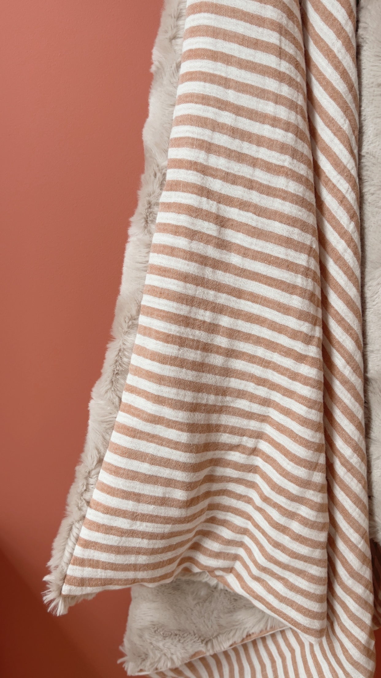 Doudou couverture lapin / Doudou lange XXL à Rayures nude