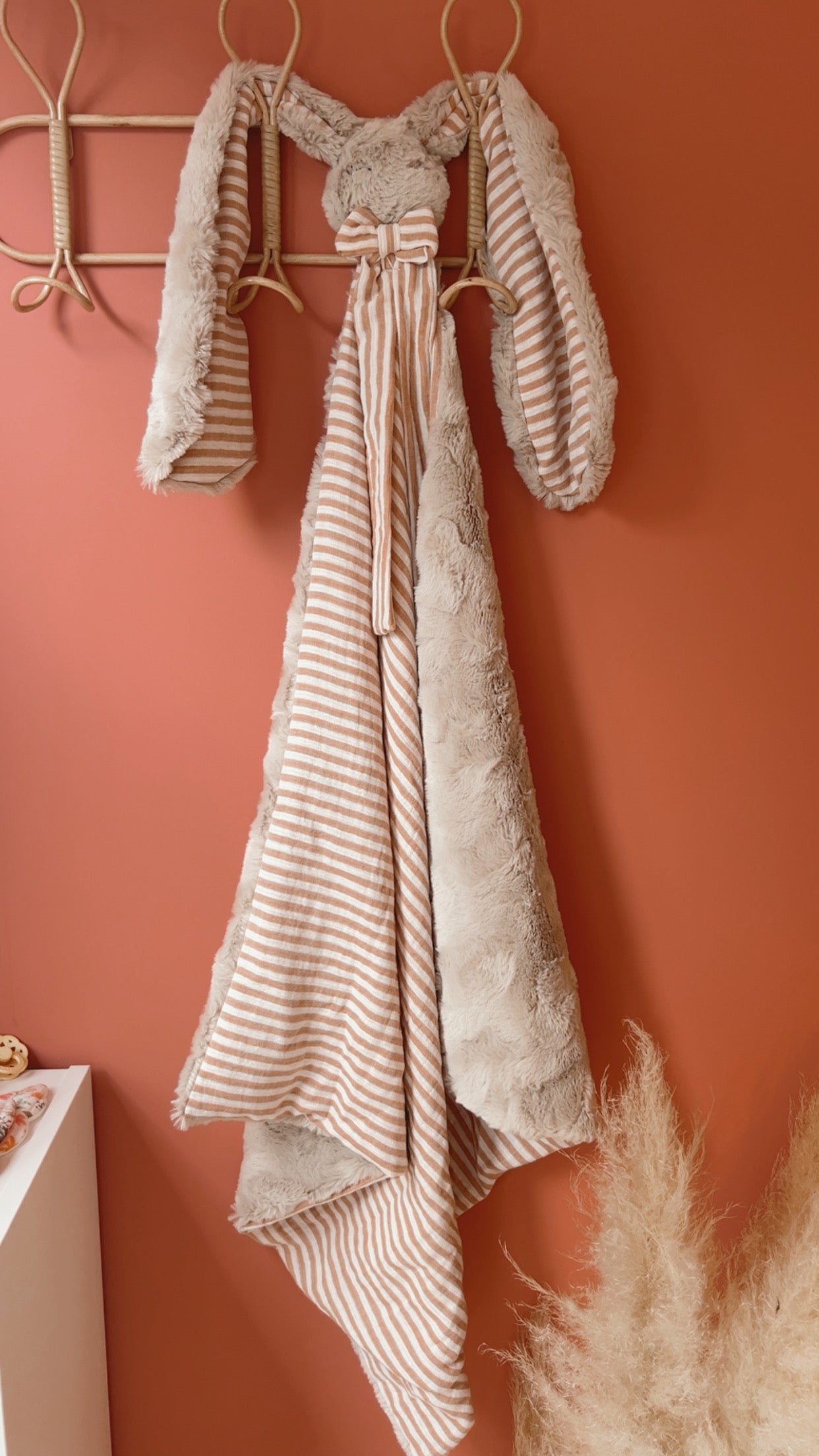 Doudou couverture lapin / Doudou lange XXL à Rayures nude