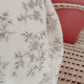 Doudou lange / doudou couverture en fausse fourrure écru  et gaze de coton écru à motifs fleuris